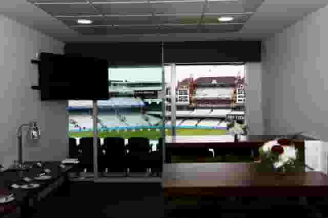 Single Executive Box