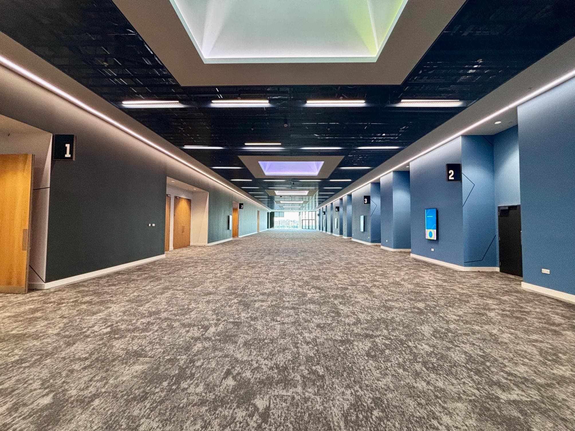 ExCeL London - image 8