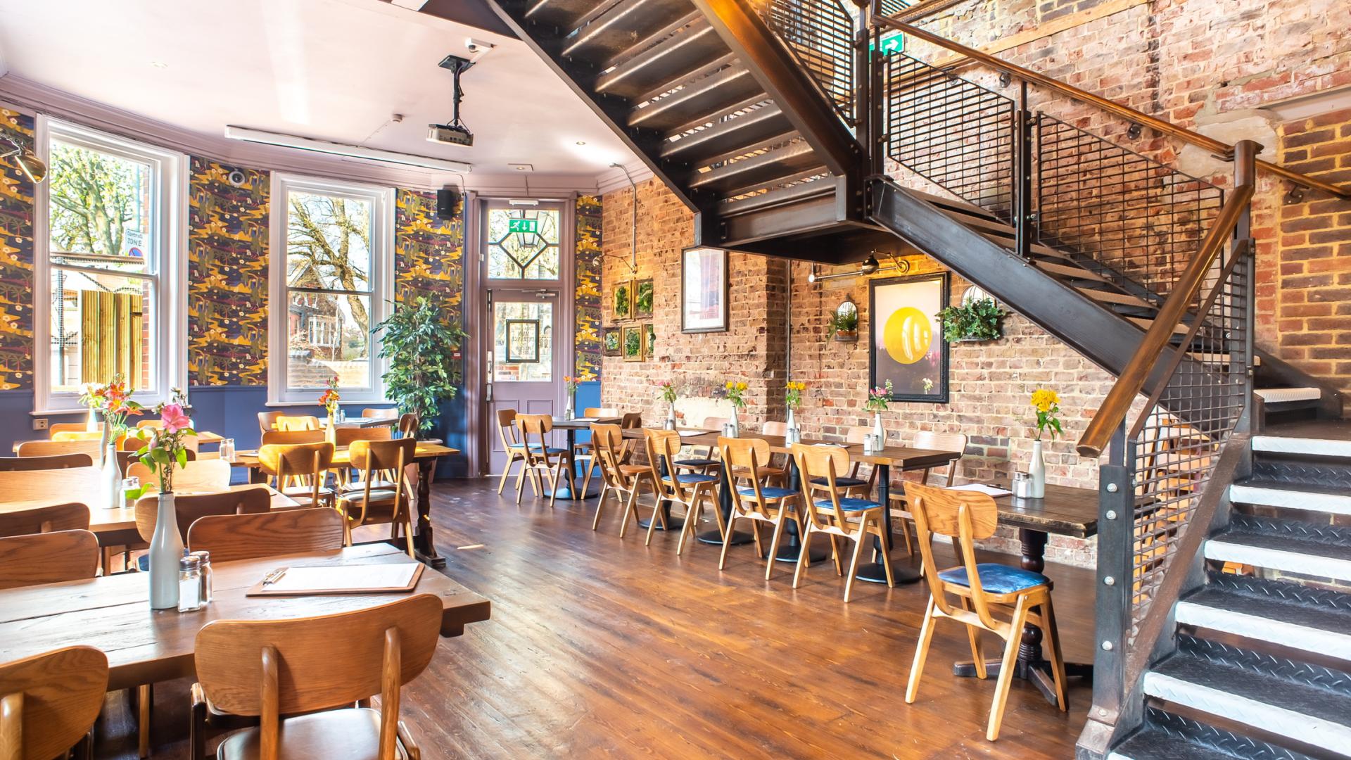 Worlds End Pub - image 3