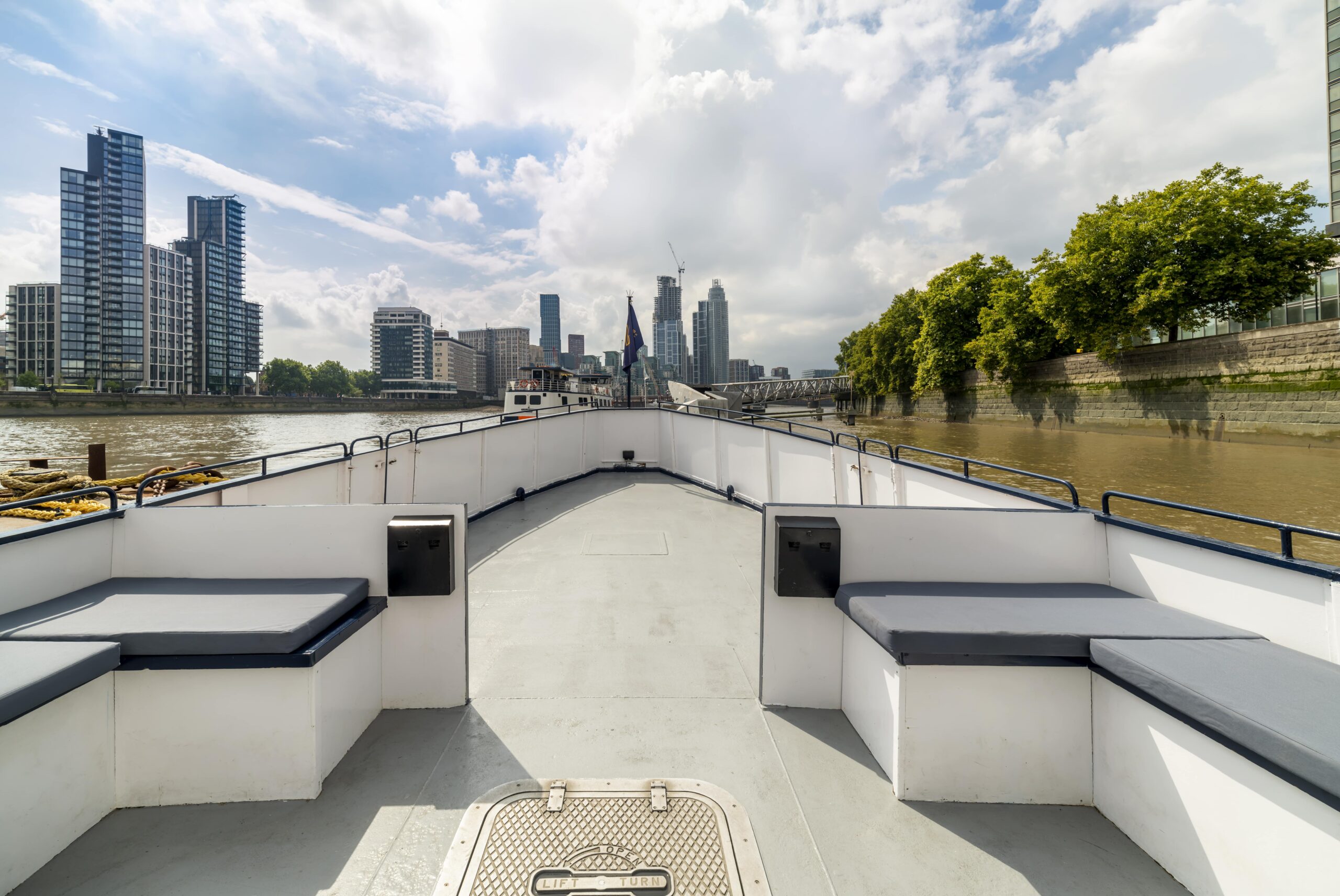 Thames Party Boats - image 2