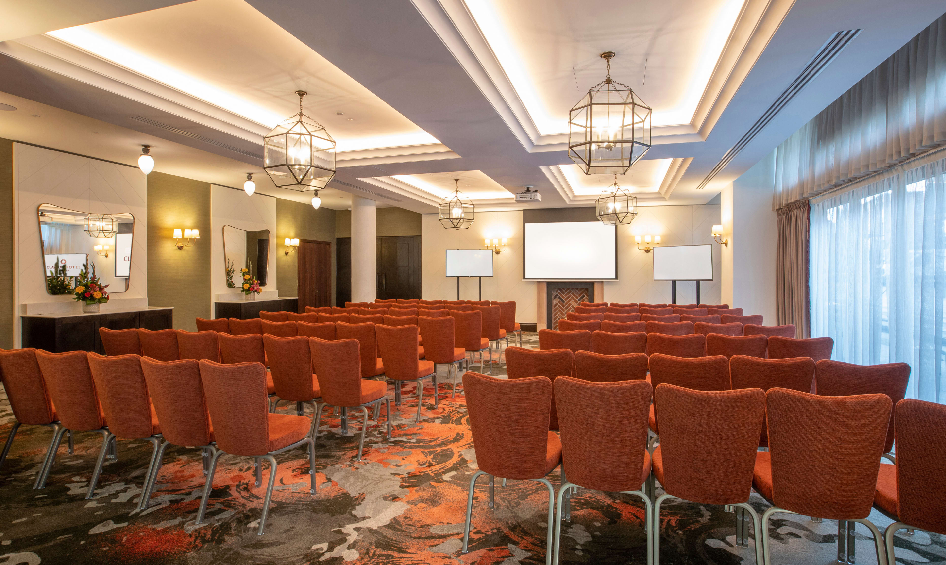 Clayton Hotel Cambridge - image 2
