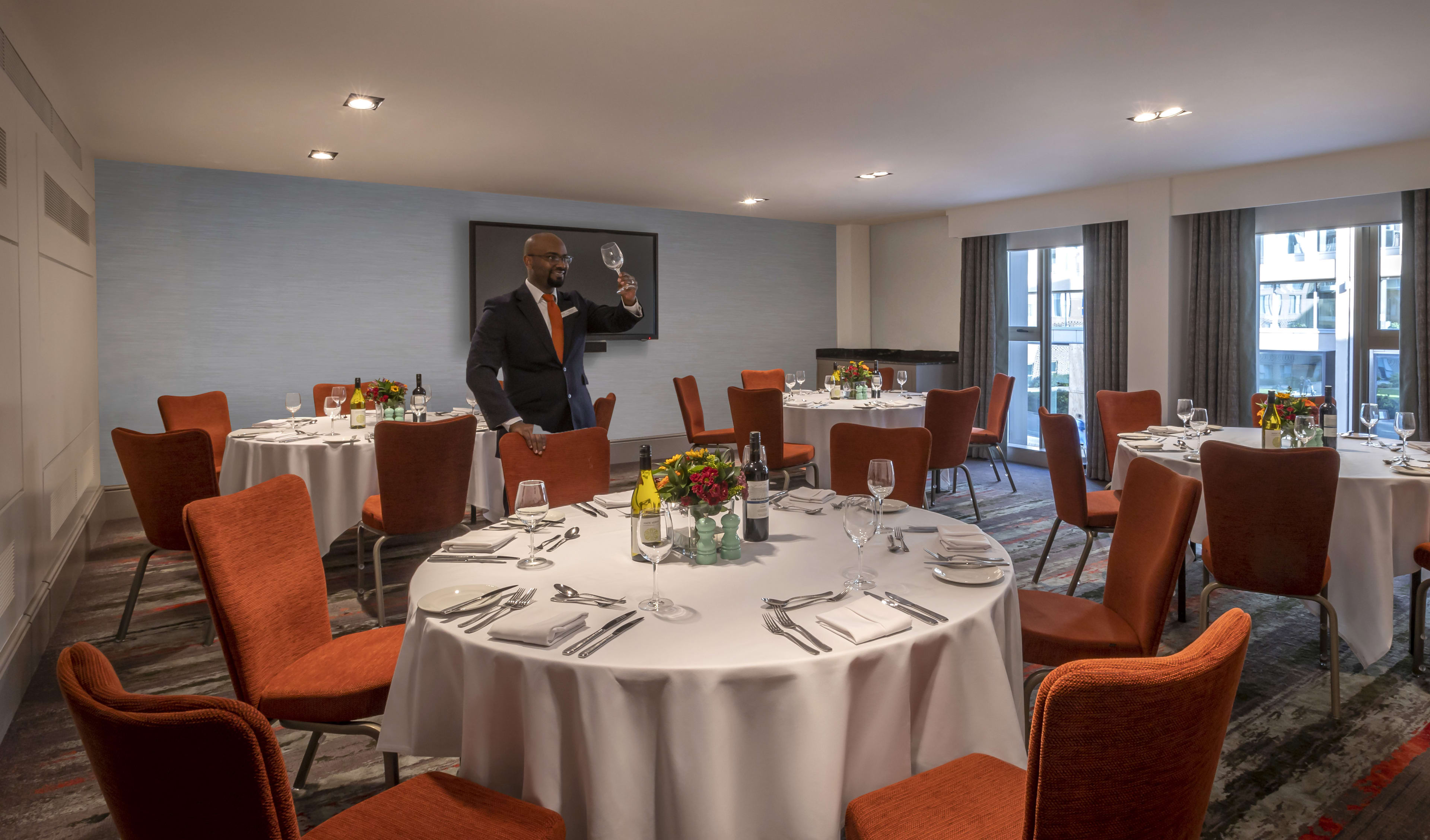 Clayton Hotel Cambridge - image 2