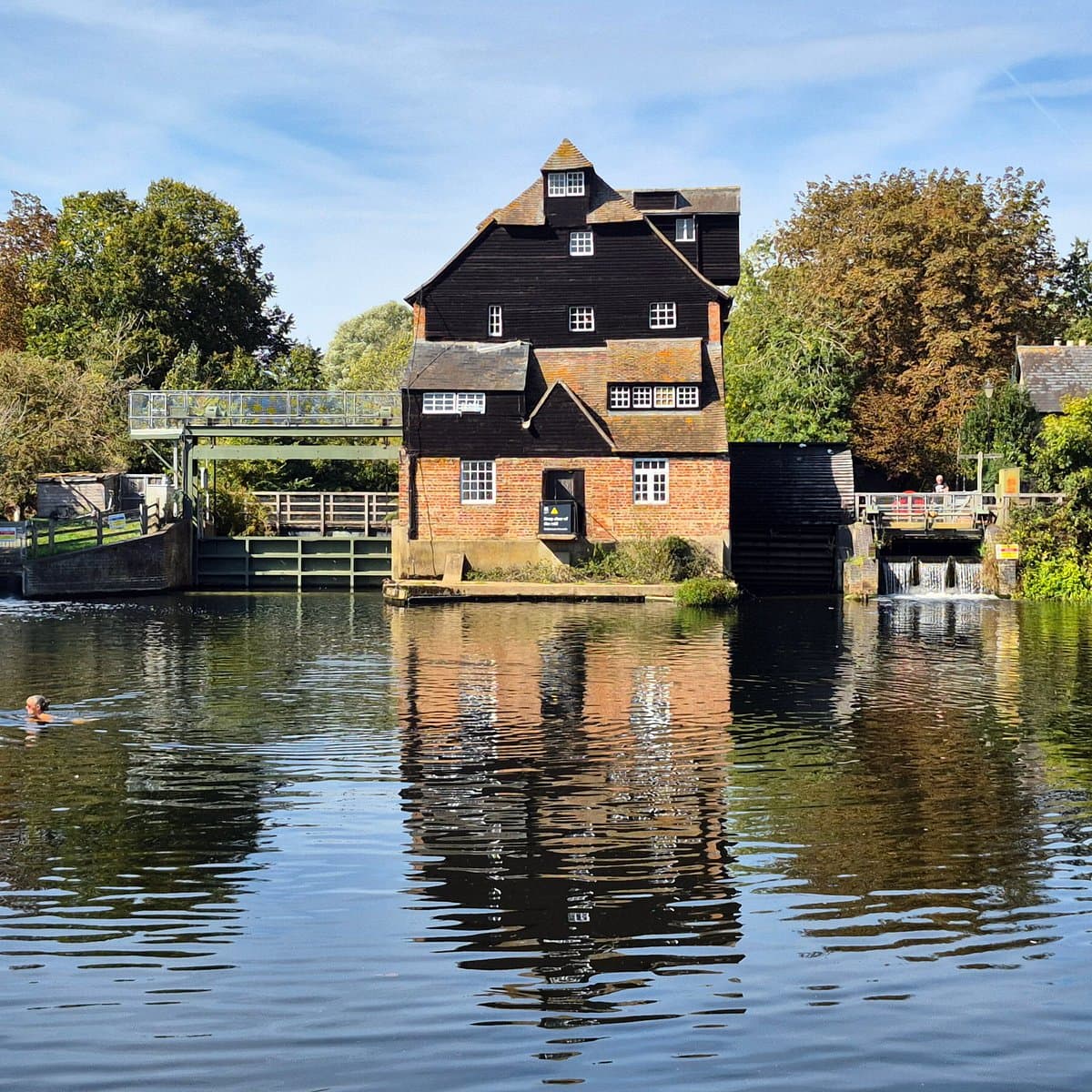 Houghton Mill and Waterclose Meadows - image 2