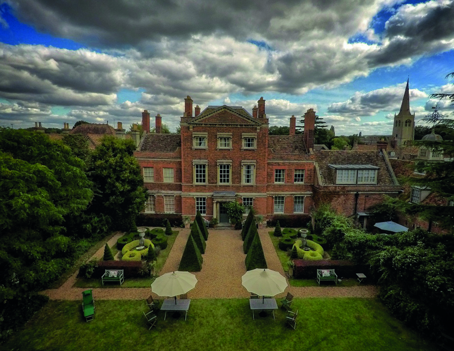 Island Hall - image 5