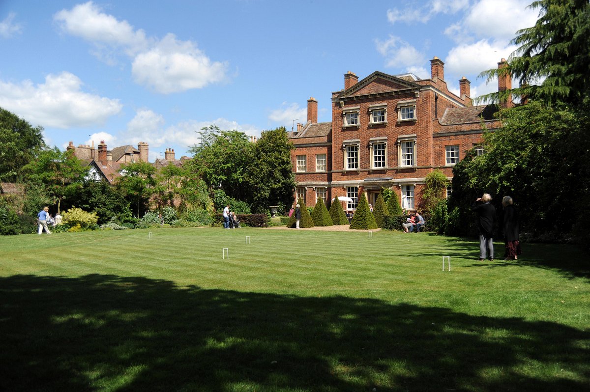 Island Hall - image 1