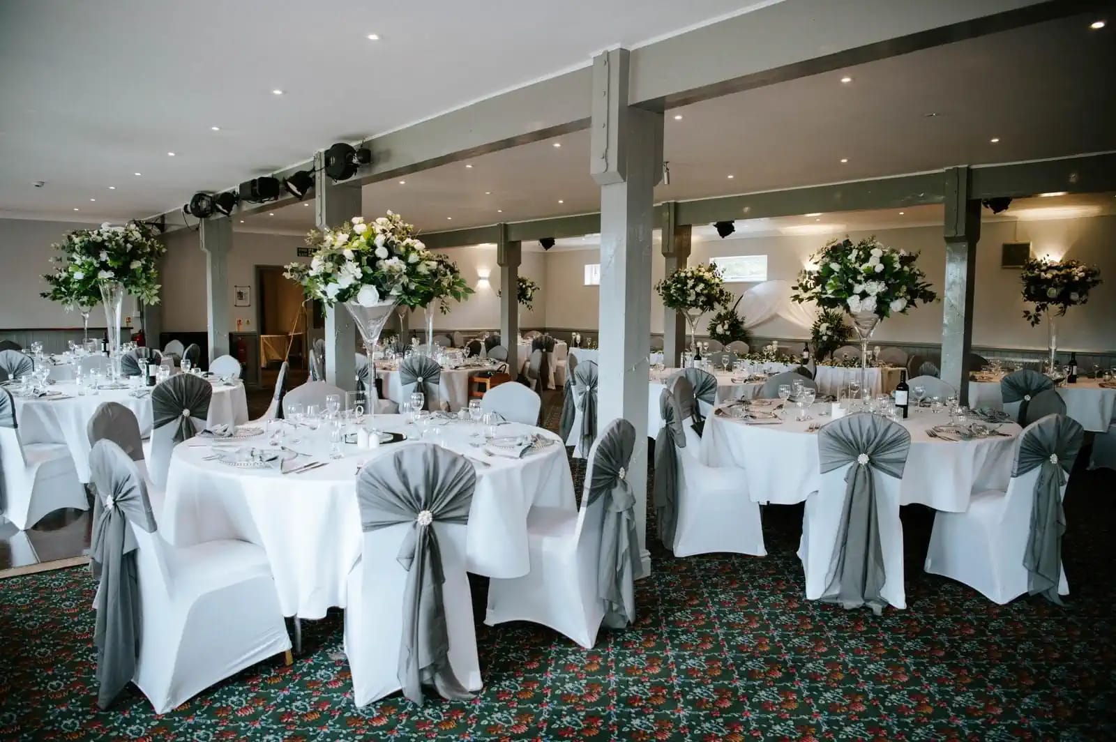 Lakeside Lodge Golf & Country Club - image 1