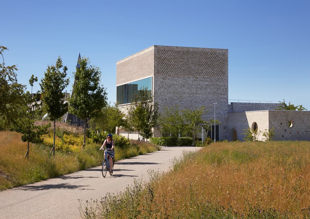 Storey's Field Centre - image 2