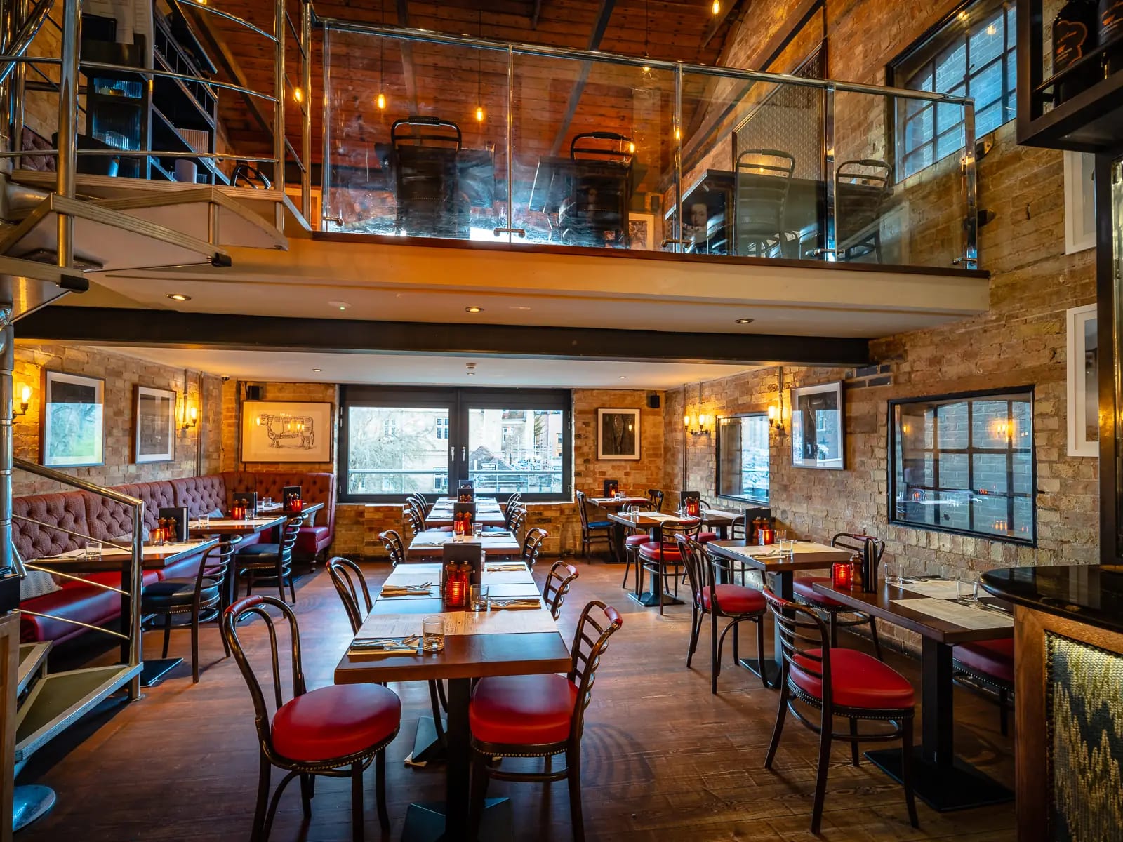 The Varsity Hotel & Spa - image 3