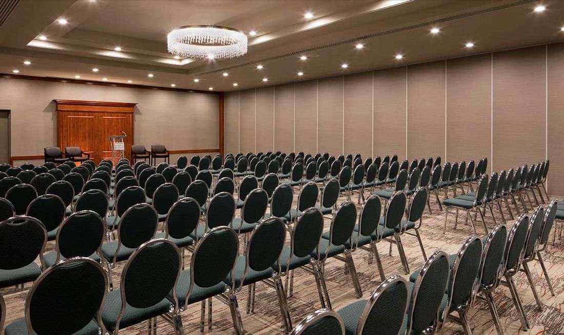 Lakeside Hotel & Spa - image 1