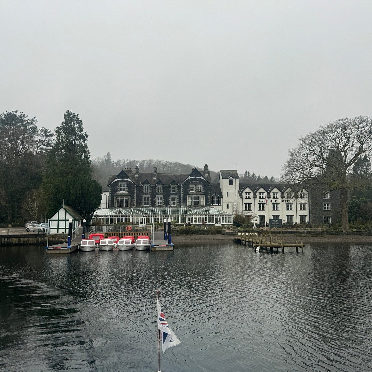Lakeside Hotel & Spa - image 3