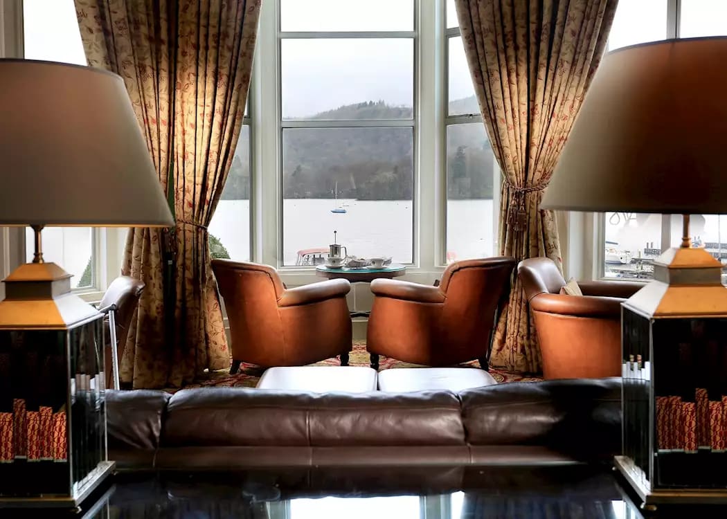 Macdonald Old England Hotel & Spa - image 3