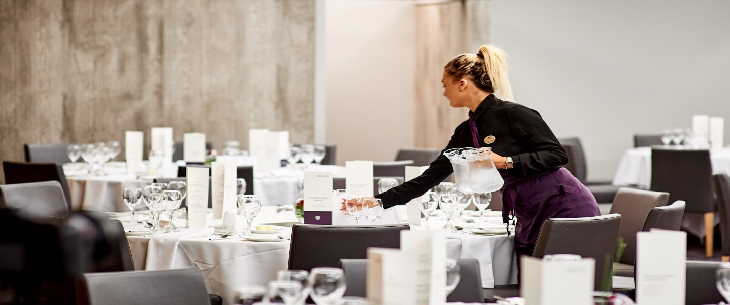 Stirling Court Hotel - image 2