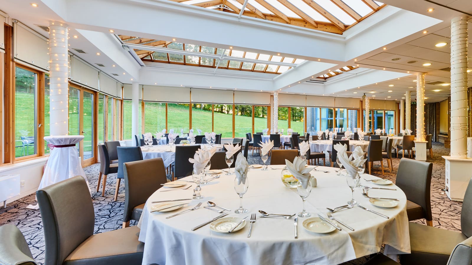 Stirling Court Hotel - image 4