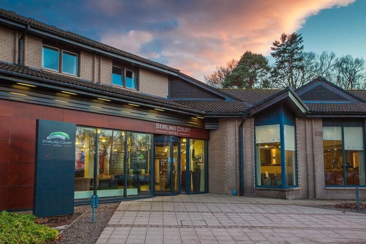 Stirling Court Hotel - image 2