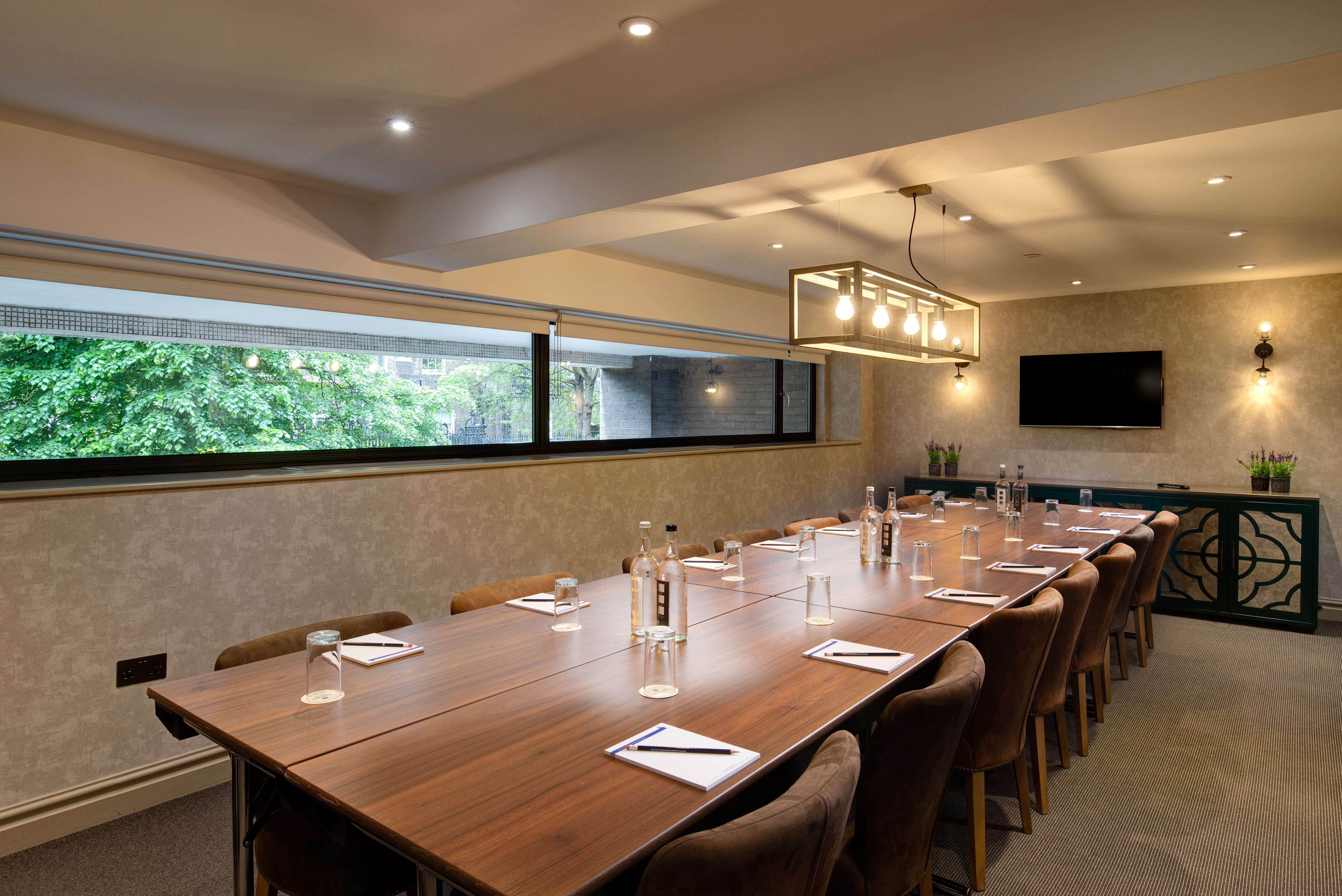 Bedford Hotel - image 3