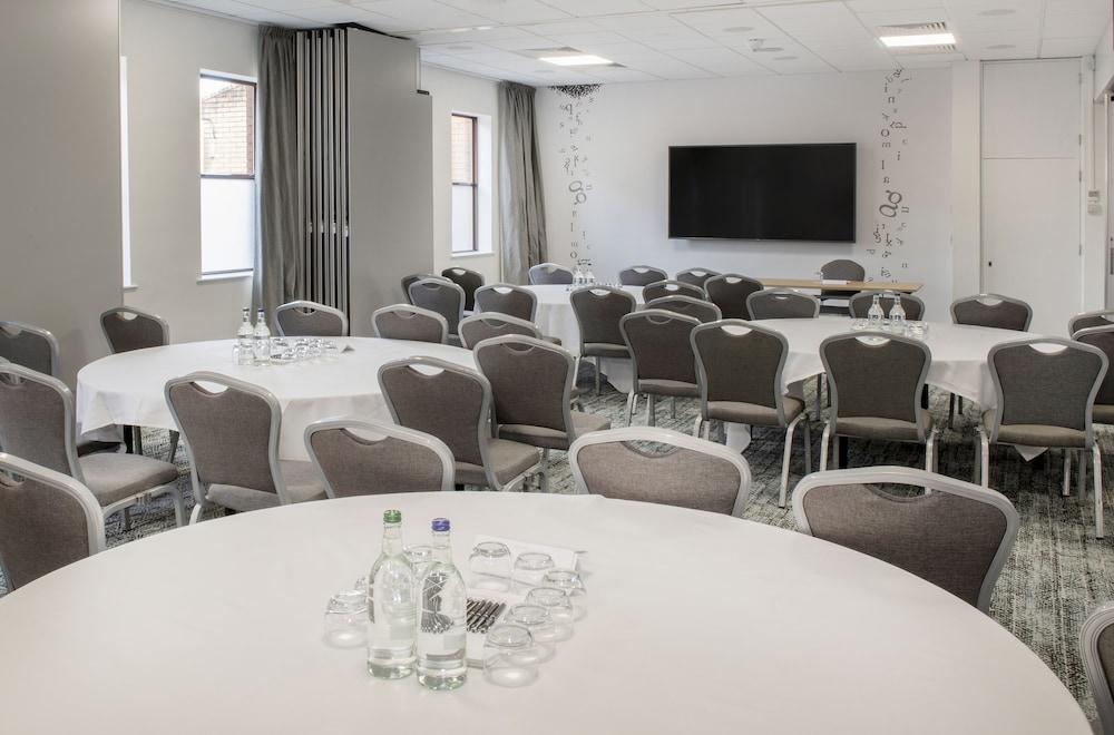 The Orchard Hotel - image 4