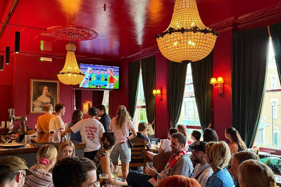 East Dulwich Tavern - image 8