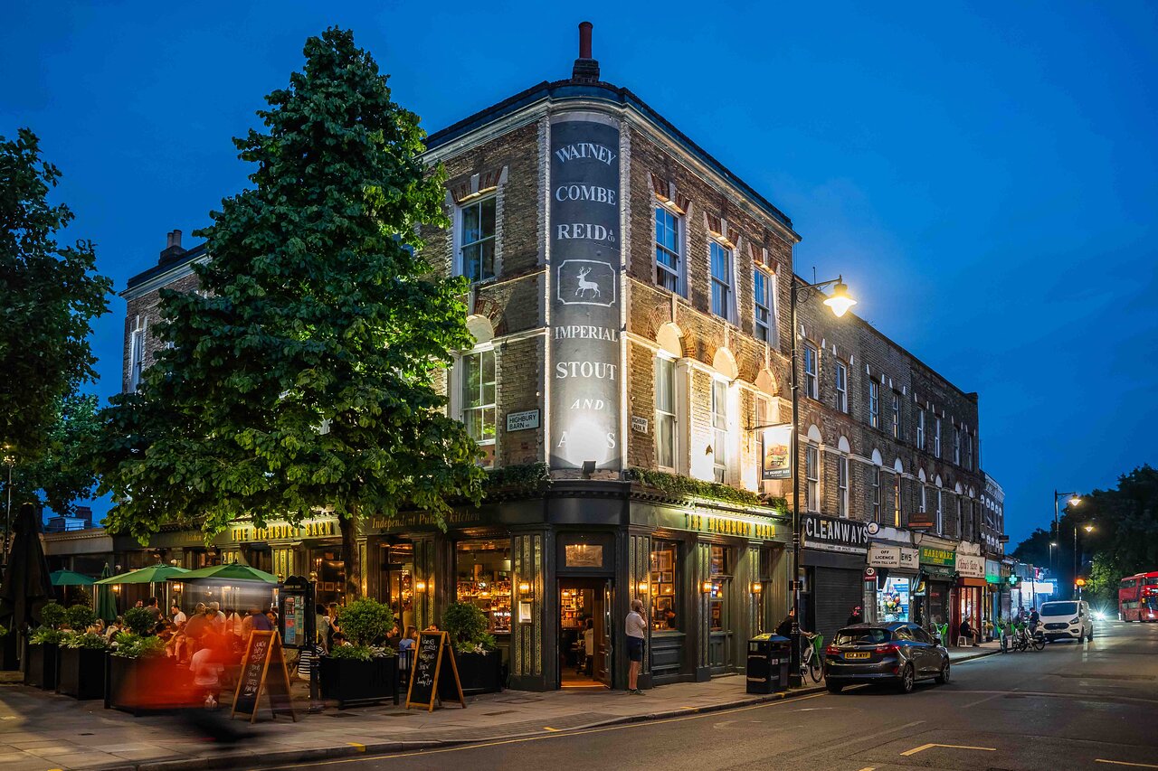 The Highbury Barn Tavern - image 8