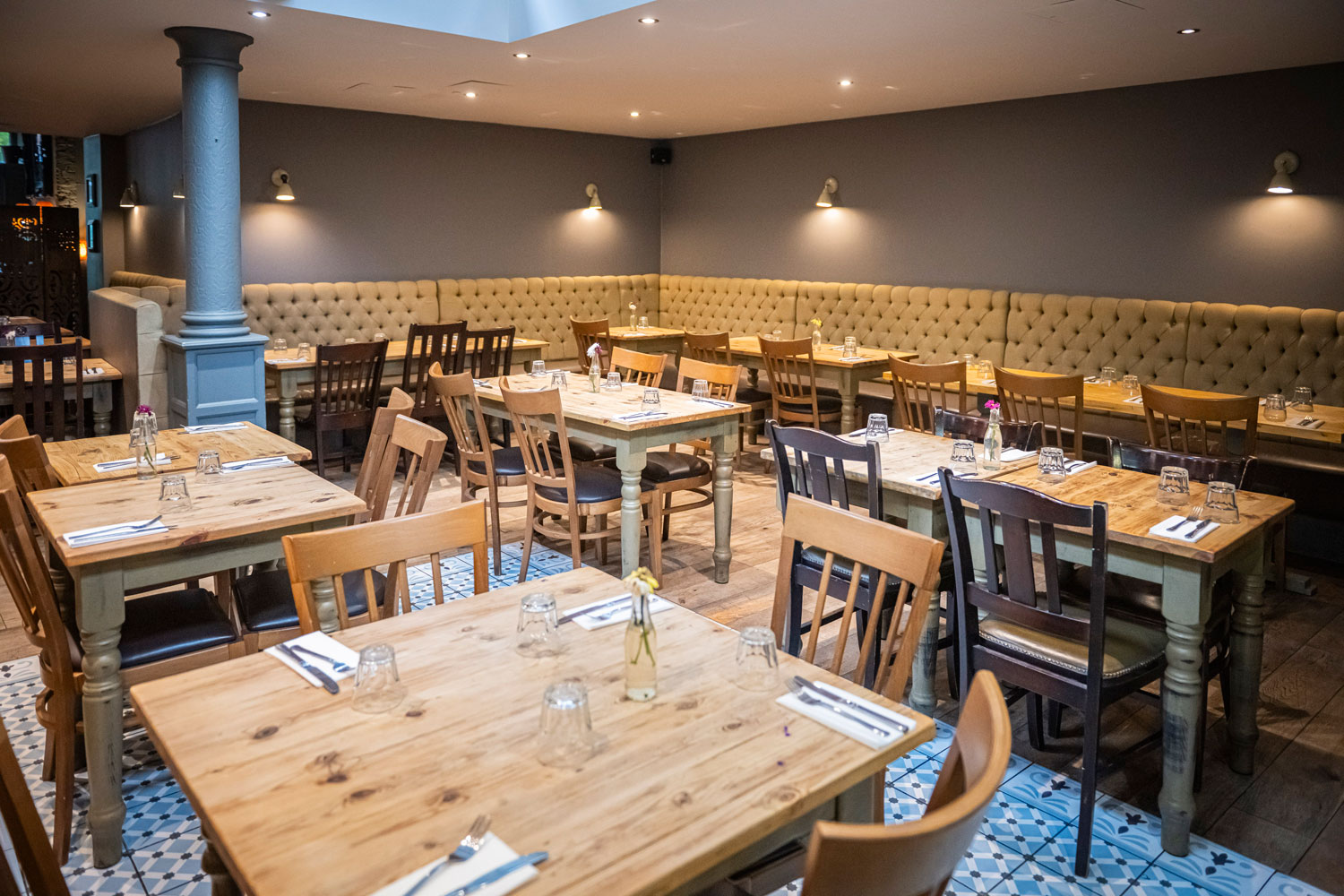 The Highbury Barn Tavern - image 7