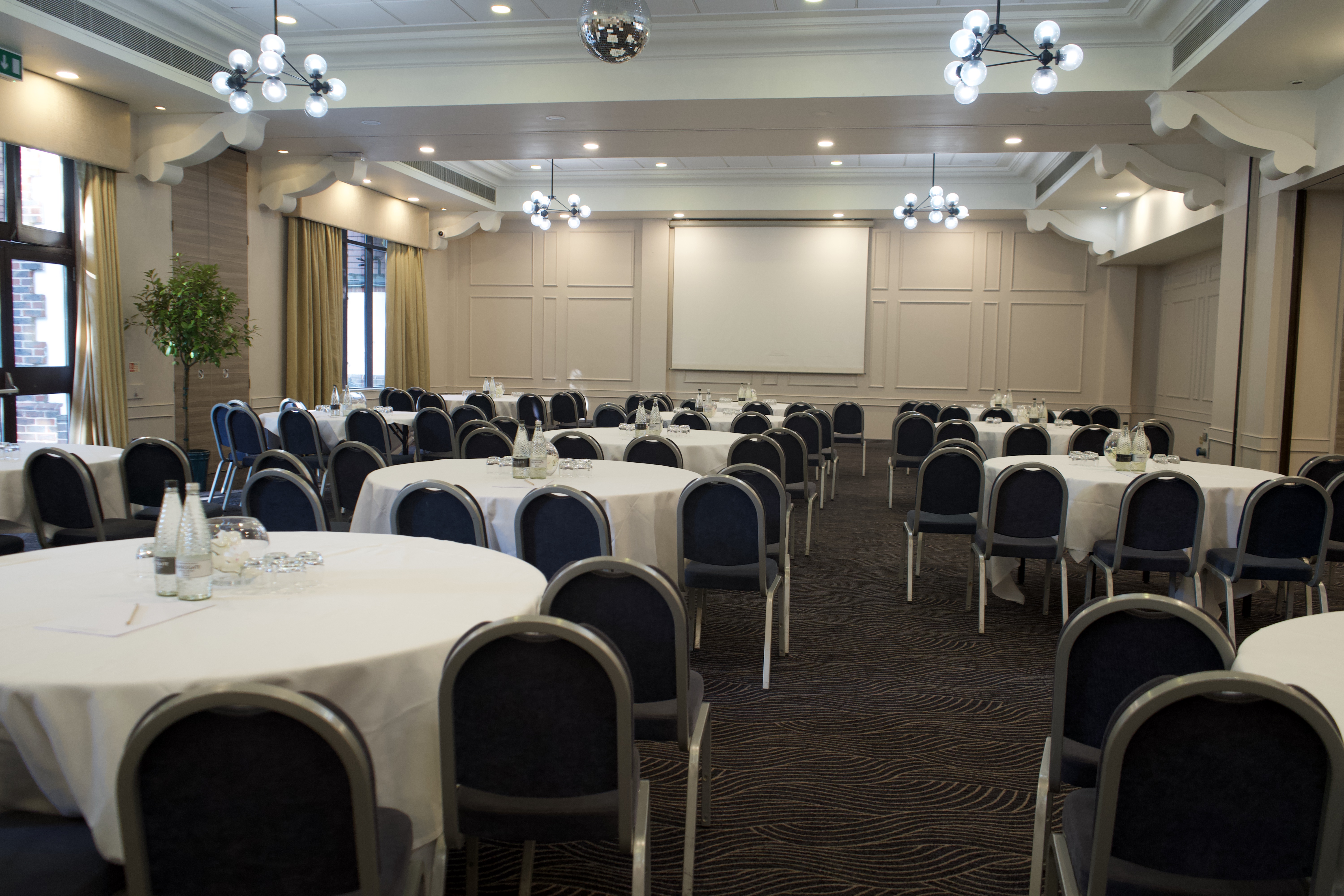 Mercure Dartford, Brands Hatch Hotel & Spa - image 2