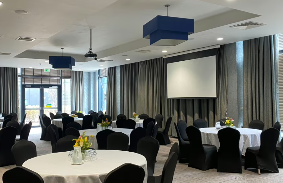Village Hotel Southampton Eastleigh - image 5
