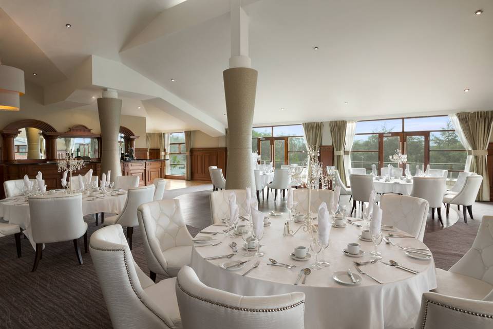 Crowne Plaza Belfast Grand Ballroom: elegant banquet hall for corporate events and weddings.