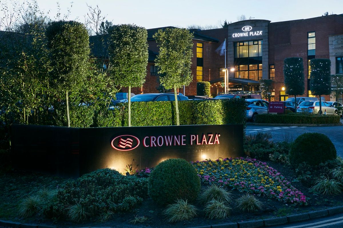 Crowne Plaza Belfast - image 2