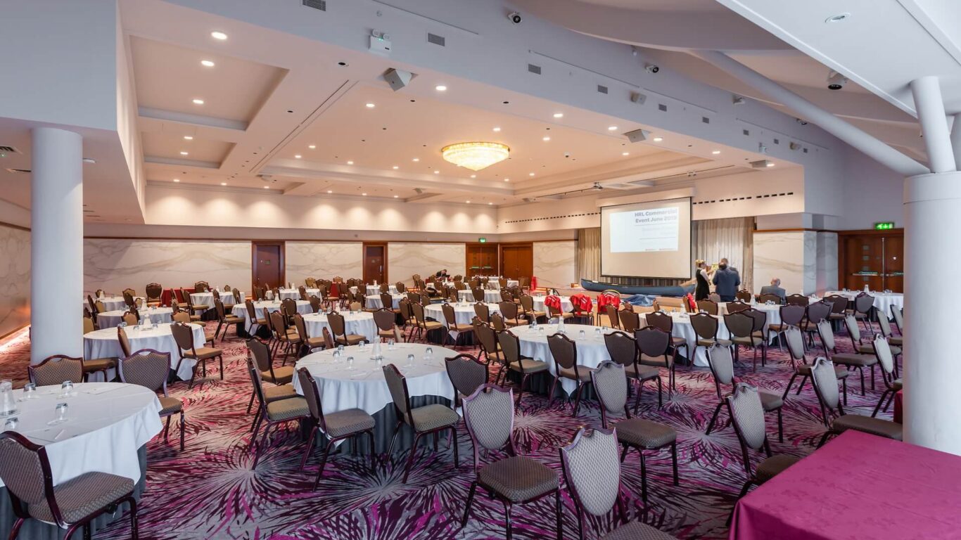 Stormont Hotel Belfast ballroom: pillar-free space for gala banquets and corporate events.