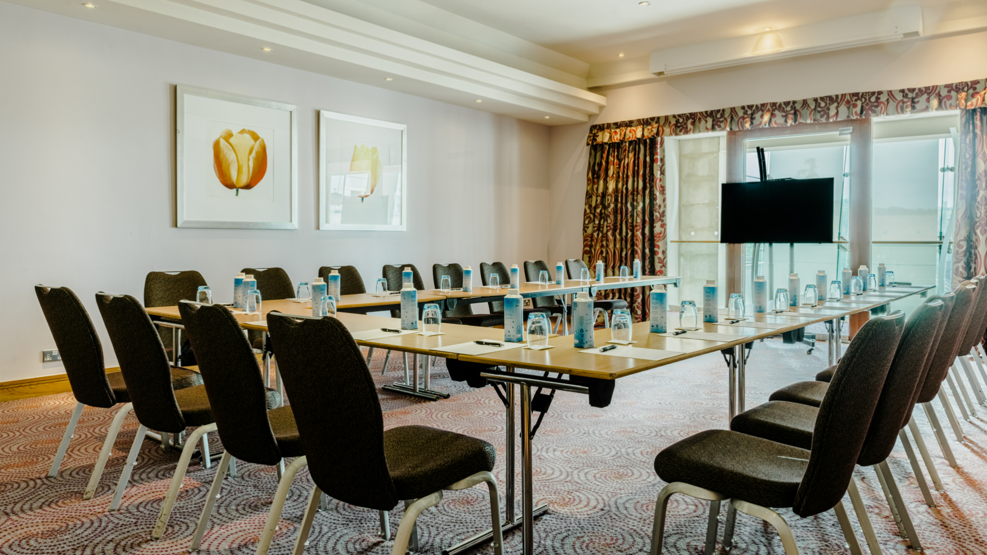 Stormont Hotel Belfast - image 3