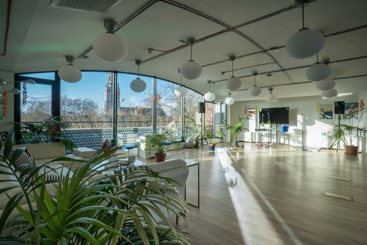 Wallacespace Clerkenwell Green - image 5