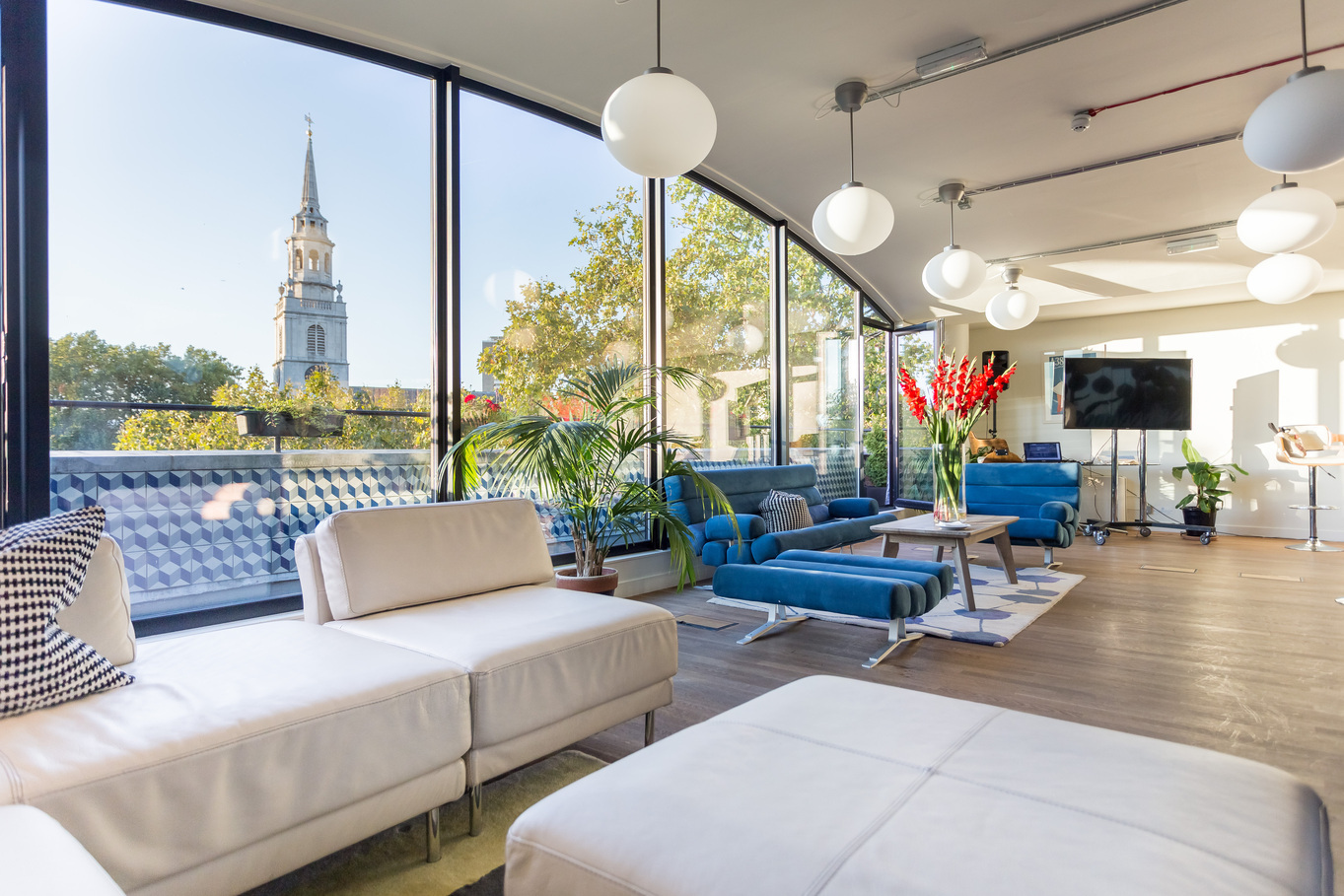 Wallacespace Clerkenwell Green - image 2