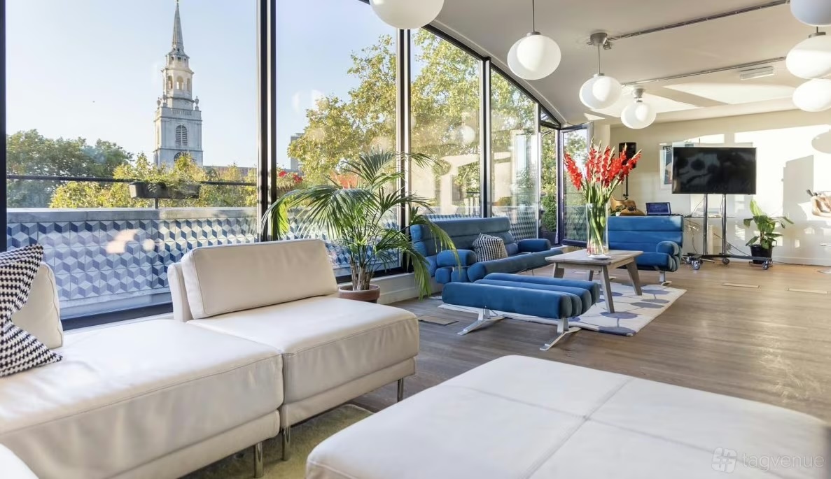 Wallacespace Clerkenwell Green - image 4