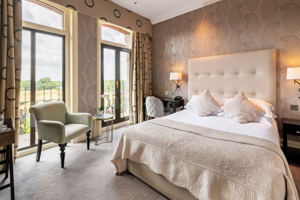 The Petersham - image 1