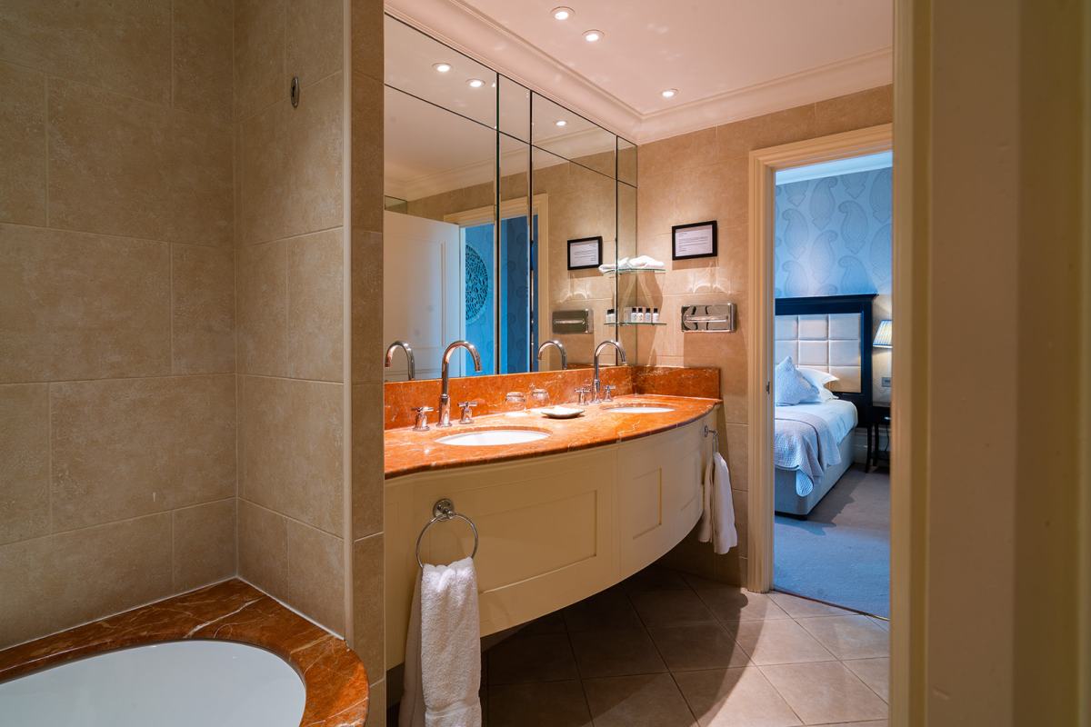 The Petersham - image 8