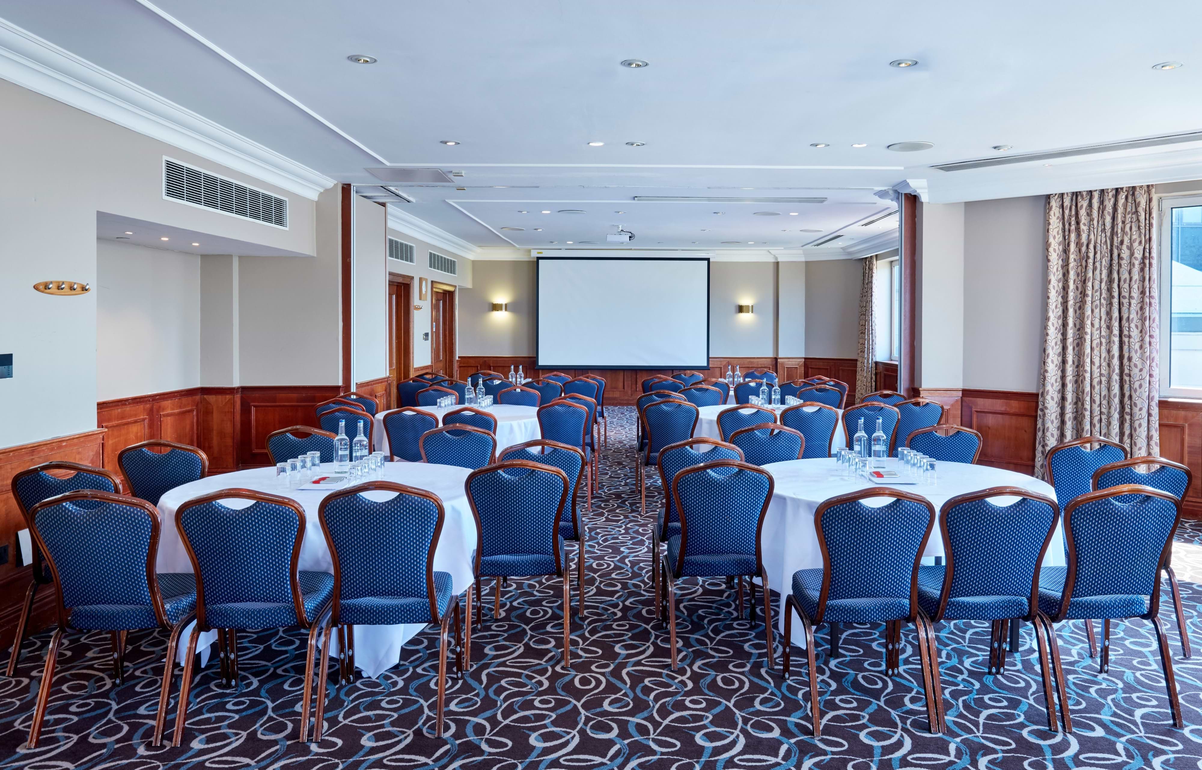 Leonardo Royal Hotel Southampton Grand Harbour - image 2