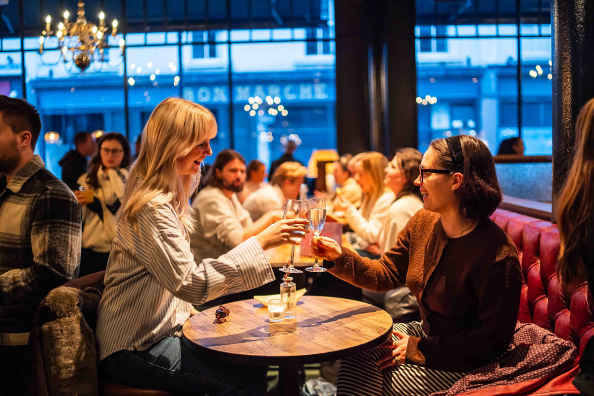 Main Bar at The Ferndale: Sophisticated venue space for networking events and happy hours.