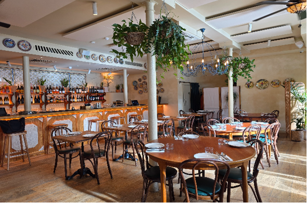 Casa do Frango - Mayfair - image 2