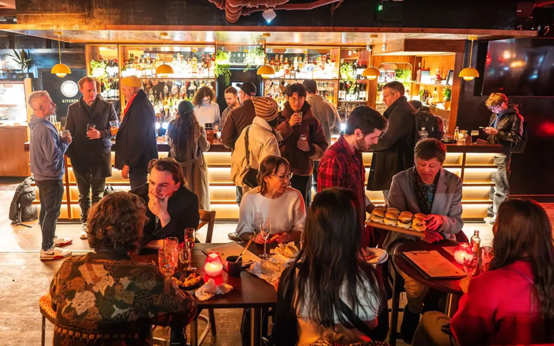 The Elephant & Castle Pub - image 3
