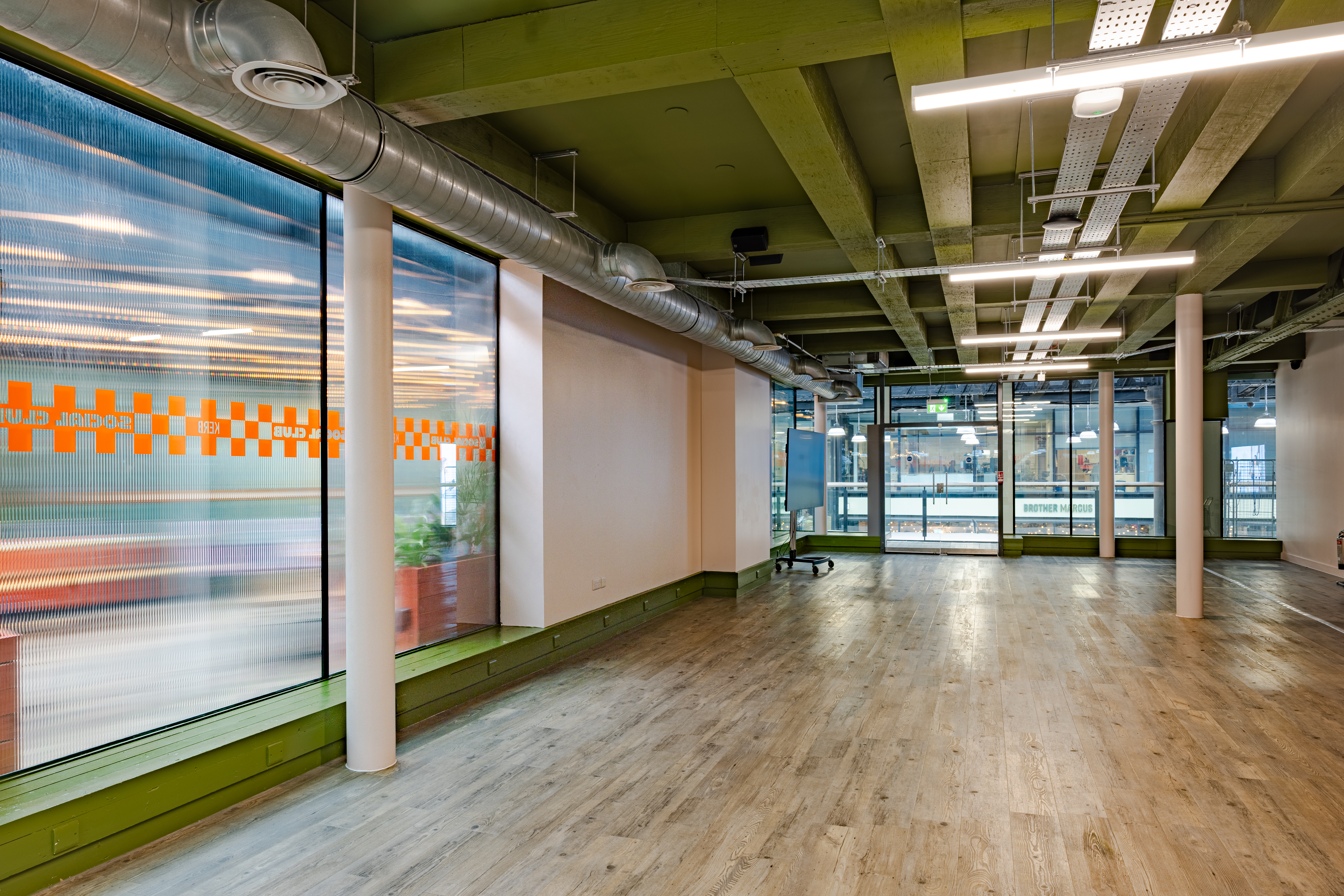 KERB Sports Bar - image 3