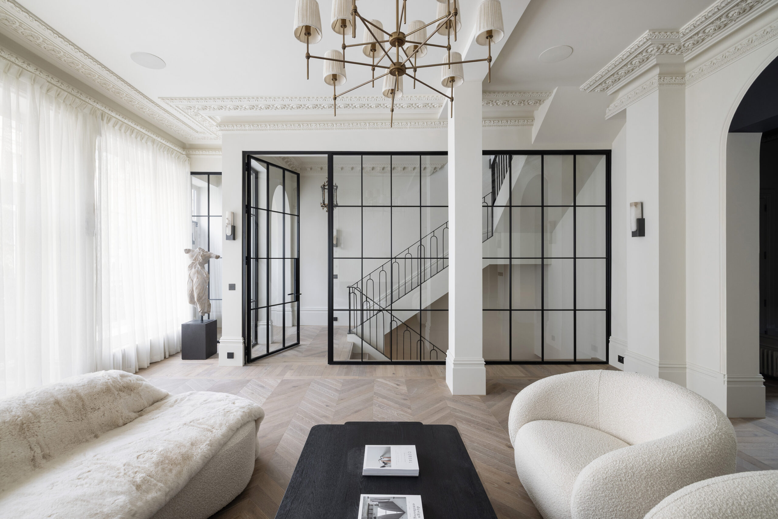 Modern 5-Bedroom Duplex Flat - image 4
