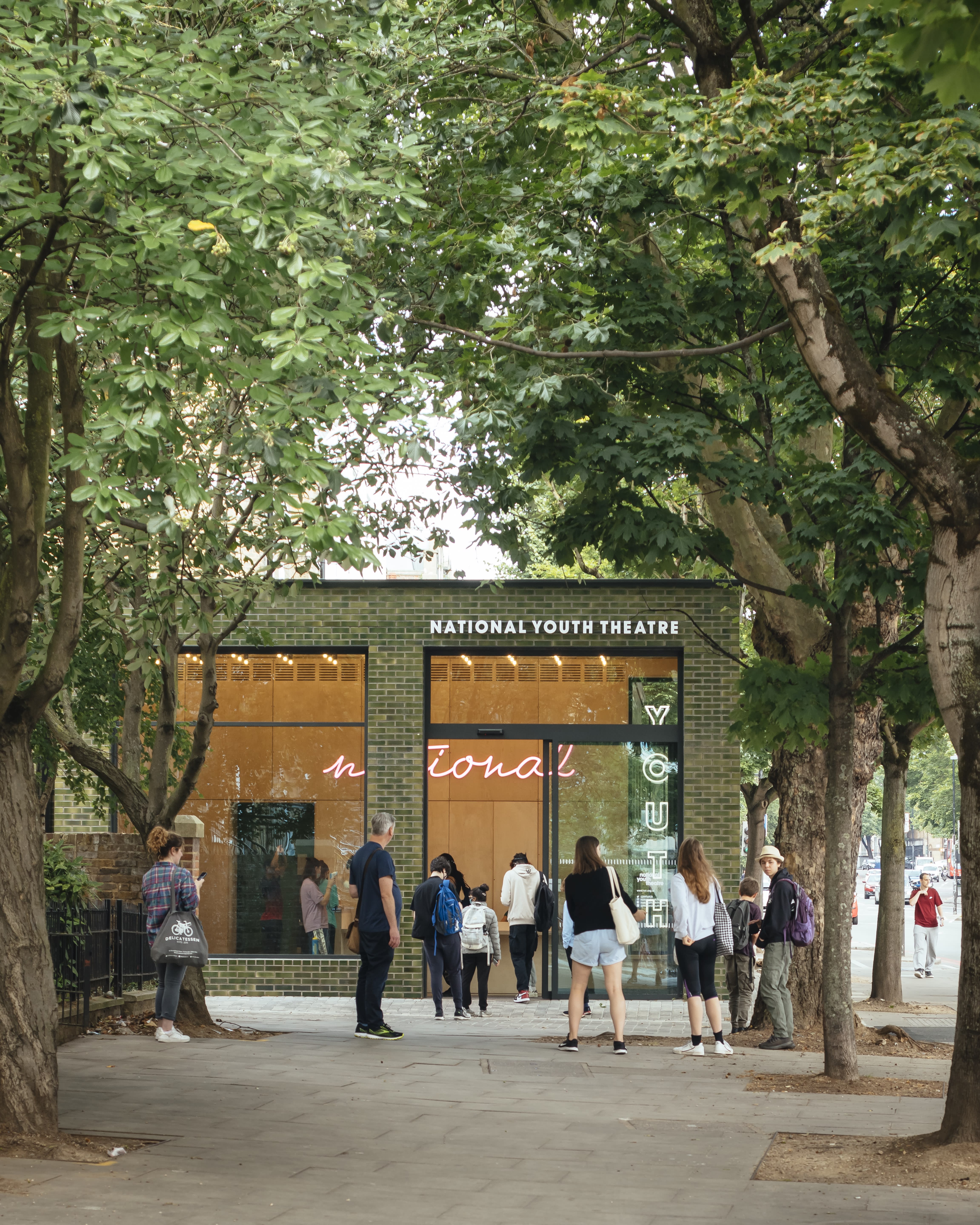 London Youth Theatre Studios - image 4