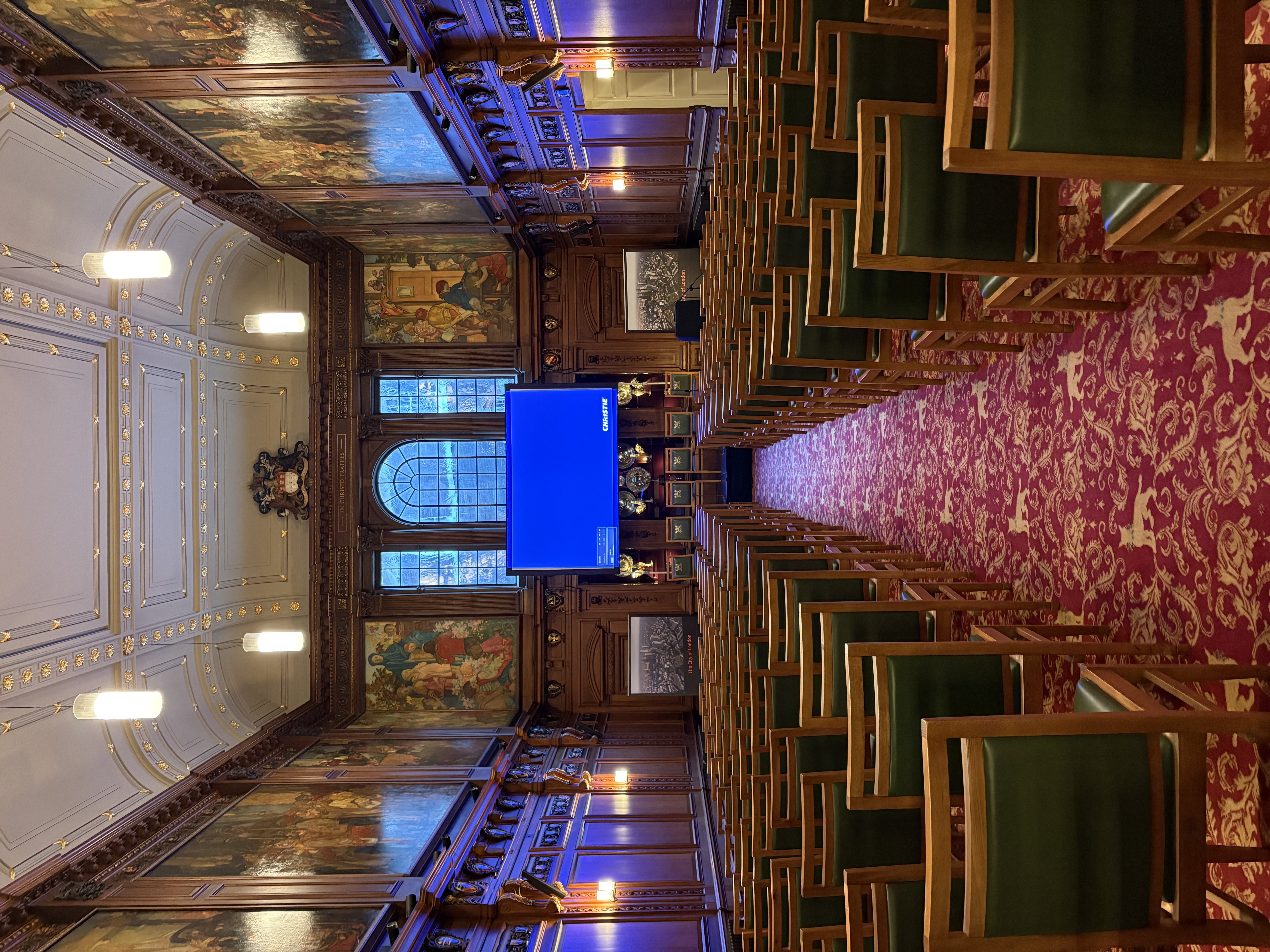 8½ London - image 6