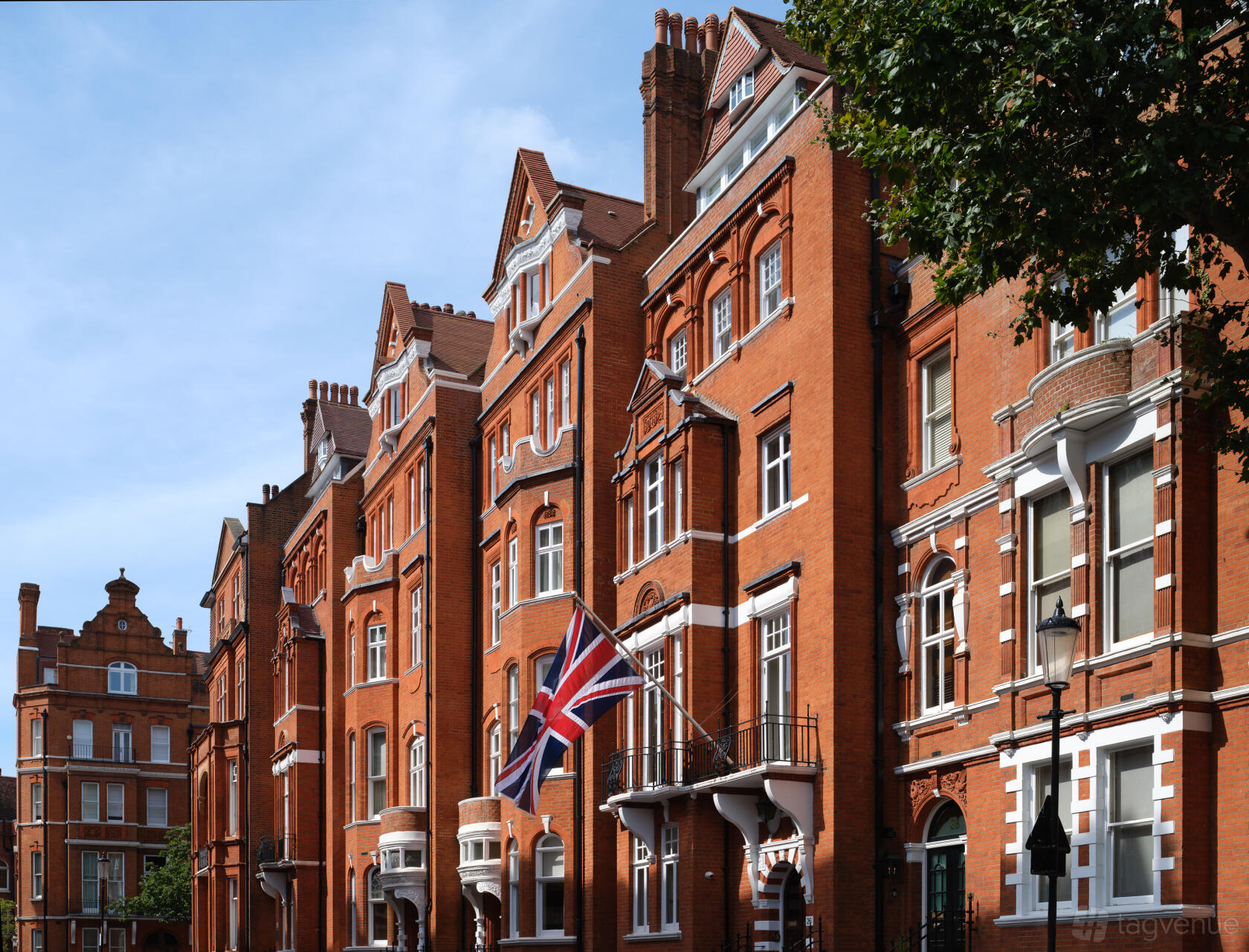The Chelsea Townhouse - image 2