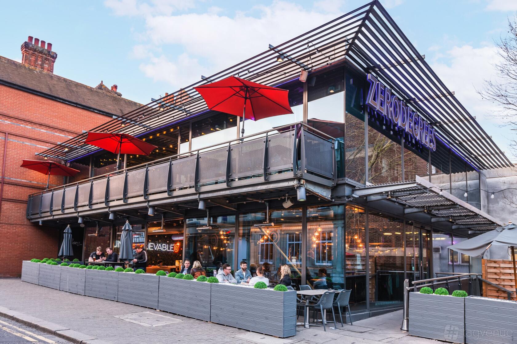 Tank Lounge & Terrace at Zerodegrees: Multi-level venue for corporate networking and mixers.