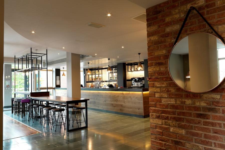 Hilton Garden Inn - image 3