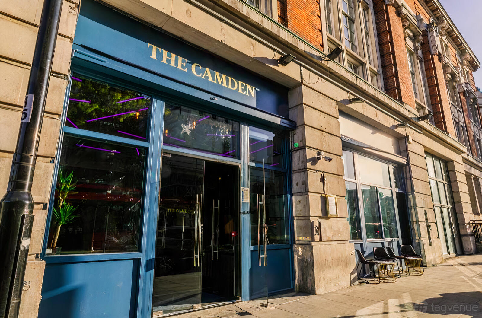 Spread Eagle urban event venue with prime facade for brandable street-level activations.