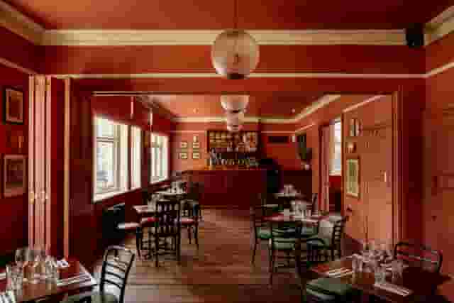 Great Northern Railway Tavern