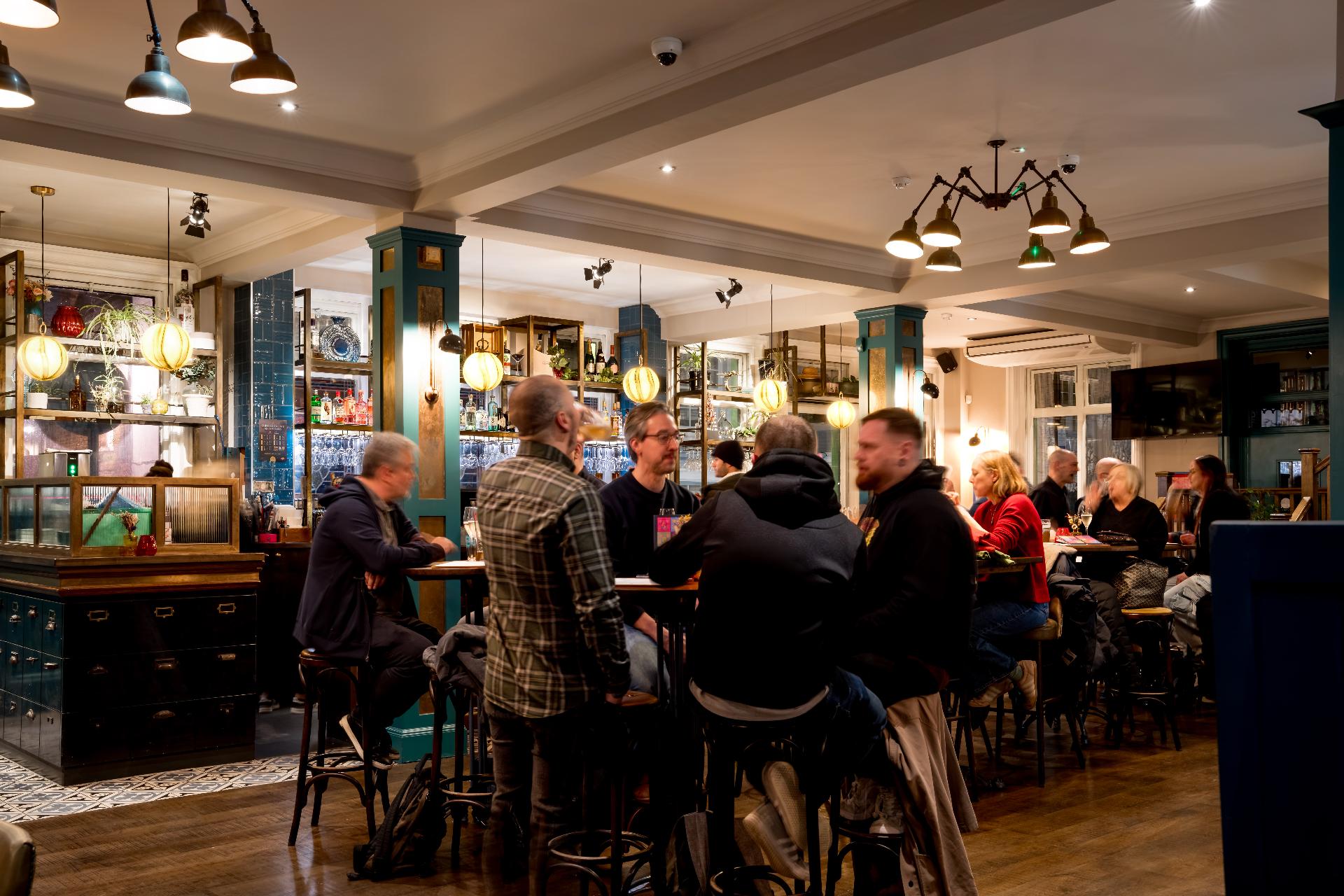 The King's Head, Earl's Court - image 2
