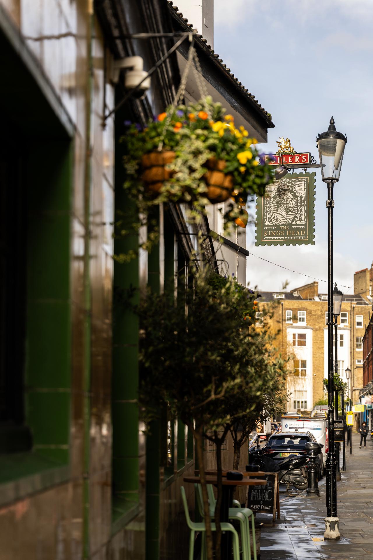 The King's Head, Earl's Court - image 3