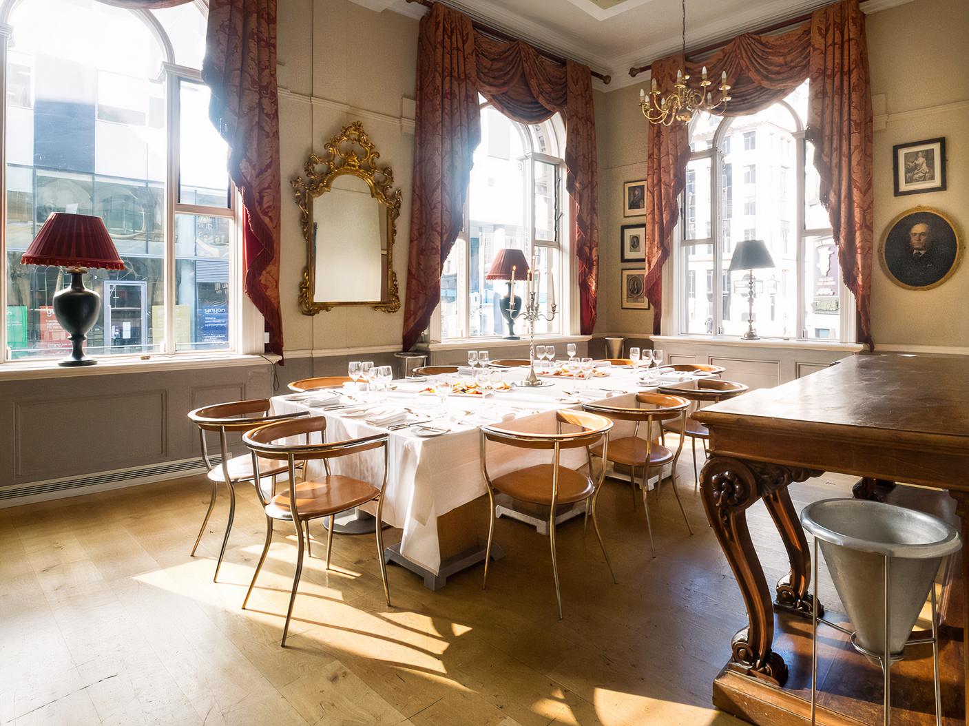 Racquet Club Hotel & Ziba Restaurant - image 4